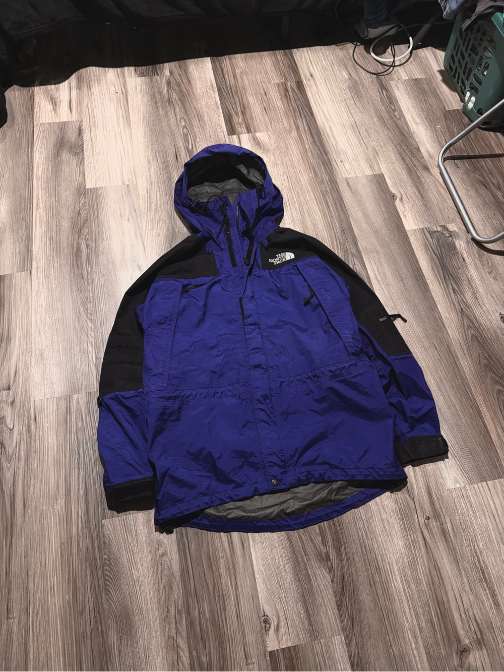 Vintage 90s North Face Goretex Purple Mountain Hiking Jacket • Size M